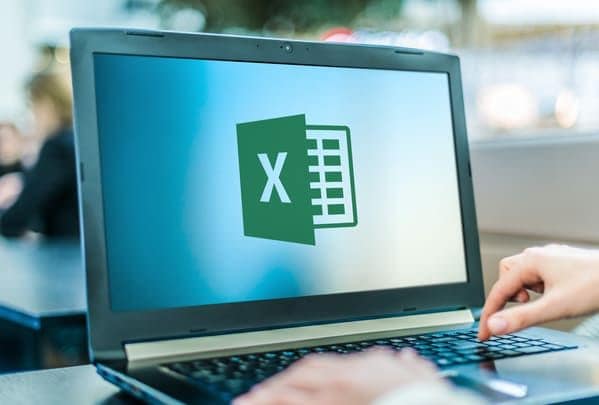 Excelでの営業管理の限界